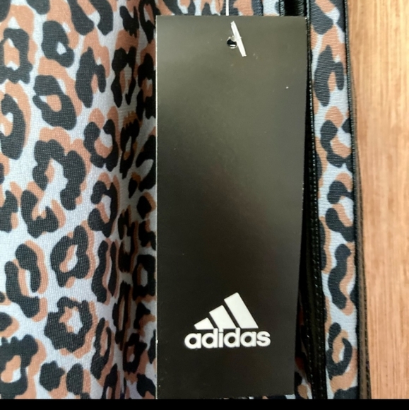 Girls Adidas leopard print wind pants size 14 - Picture 2 of 3